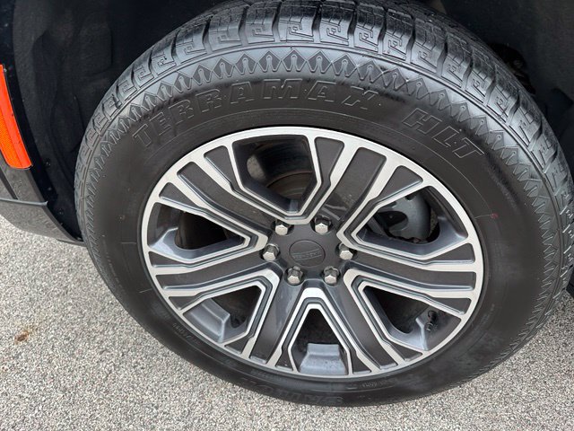 Used 2024 Jeep Wagoneer Series II AWD/4WD image 7