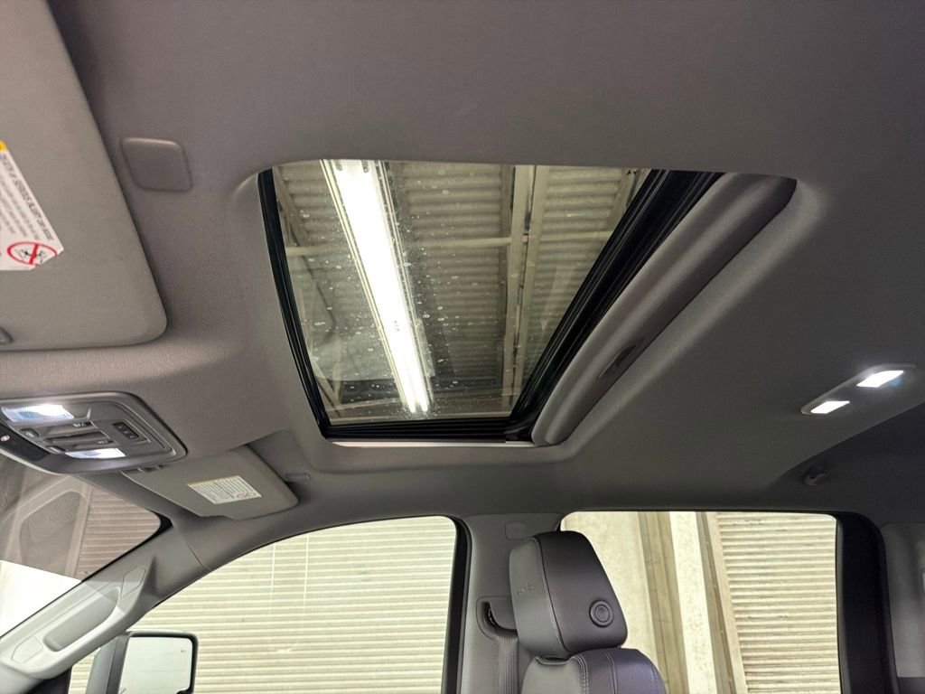 Used 2022 GMC Sierra 2500 Denali w/ Denali Ultimate Package image 14