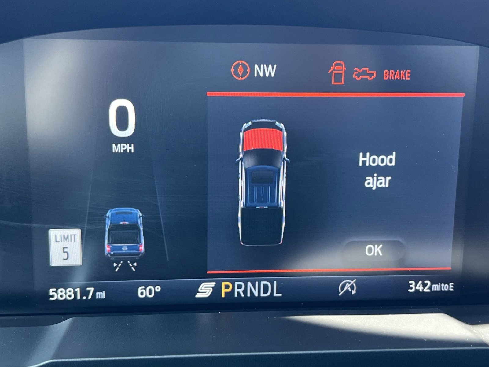 Certified 2025 Ford Maverick Lariat w/ 4K Tow Package image 17