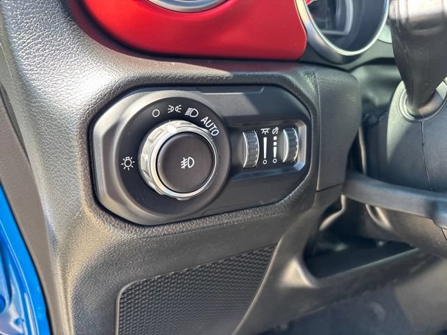 Used 2022 Jeep Wrangler Unlimited Rubicon AWD/4WD image 17