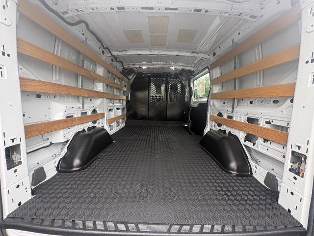 Certified 2024 Ford Transit 250 Low Roof w/ Exterior Upgrade Package RWD image 31