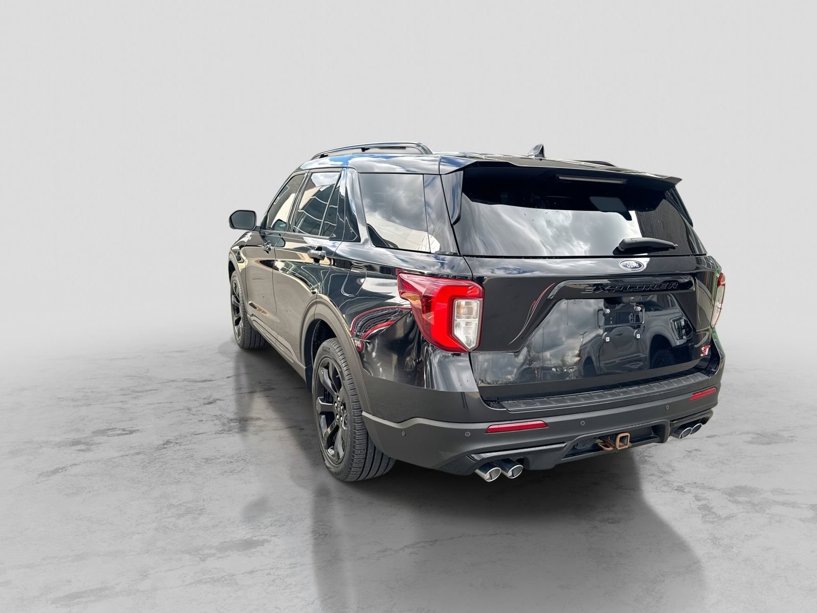 Certified 2020 Ford Explorer ST w/ ST Street Pack AWD/4WD image 5