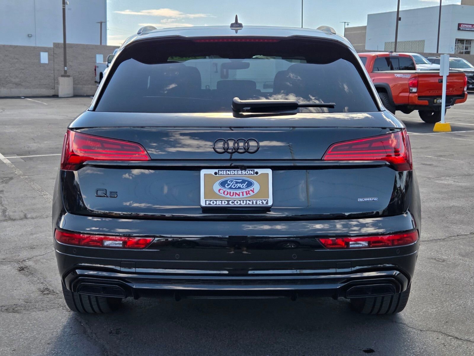 Used 2024 Audi Q5 2.0T Prestige w/ Prestige Package AWD/4WD image 5