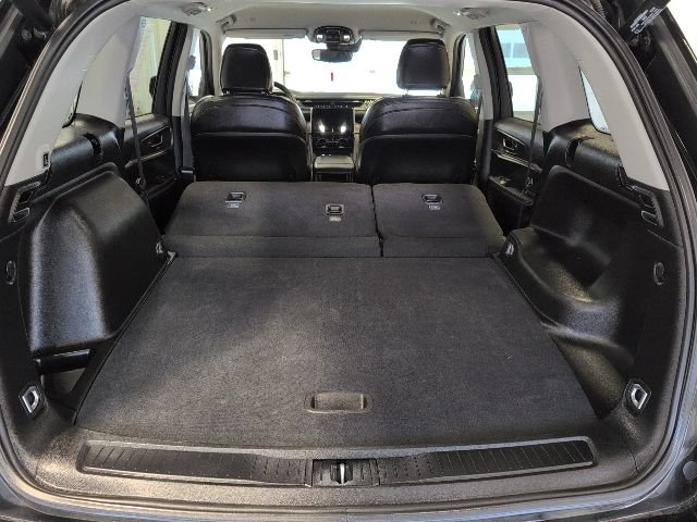 Used 2023 Jeep Grand Cherokee Limited AWD/4WD image 33