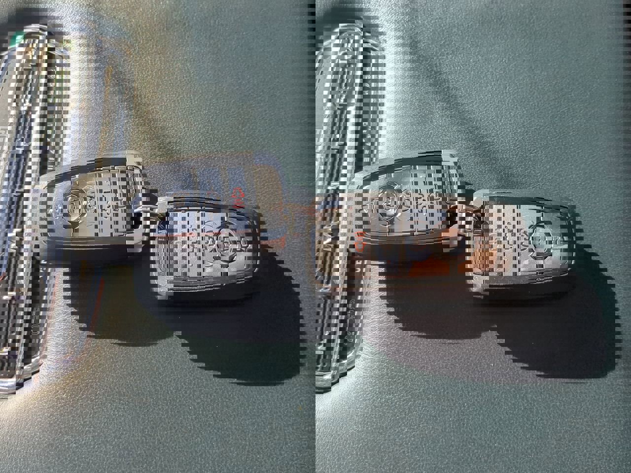 Certified 2022 Ford F250 Limited w/ FX4 Off-Road Package image 27