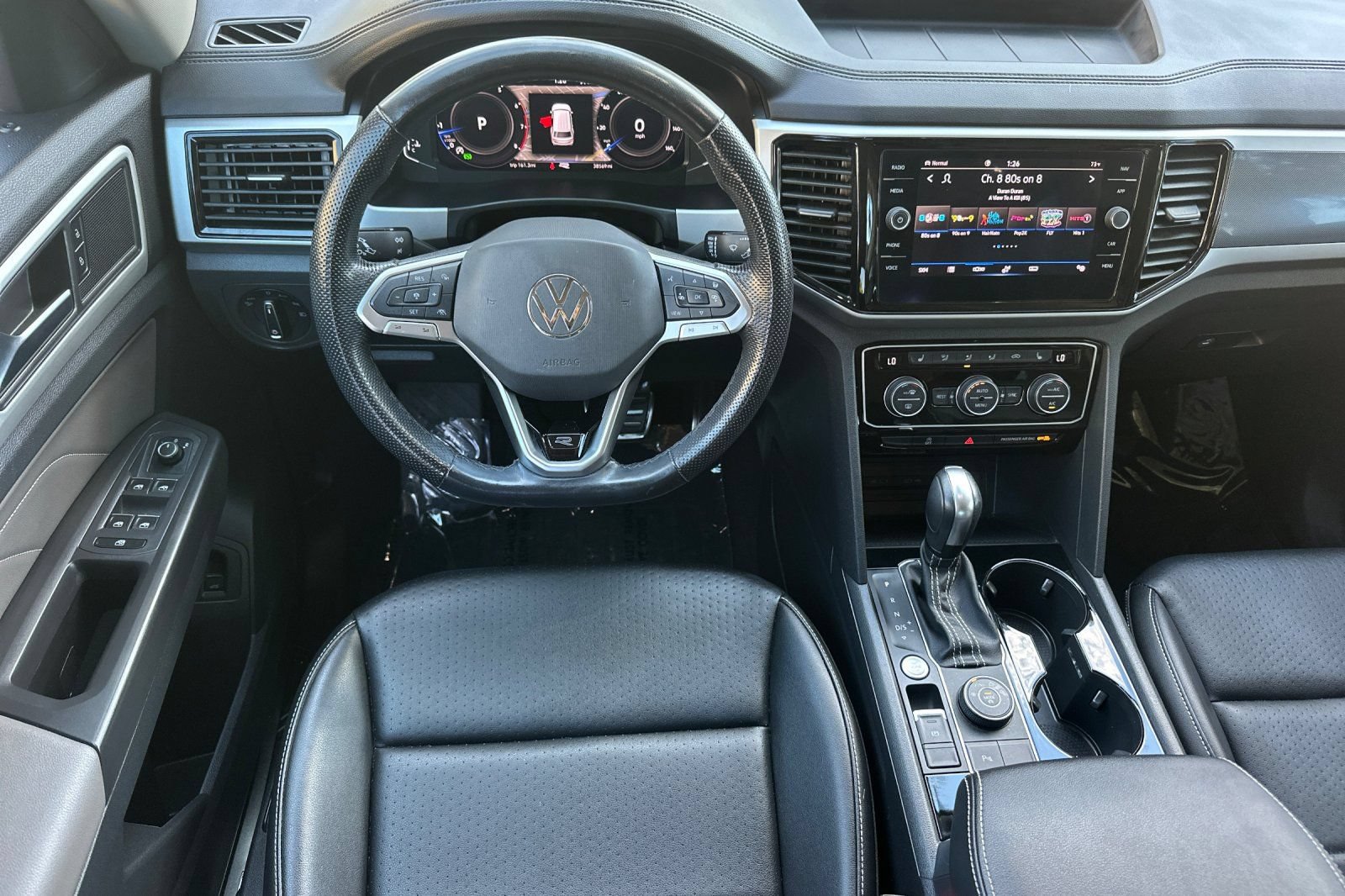 Used 2022 Volkswagen Atlas SEL R-Line AWD/4WD image 16