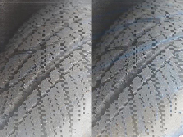 Used 2021 Chrysler Pacifica Touring image 28