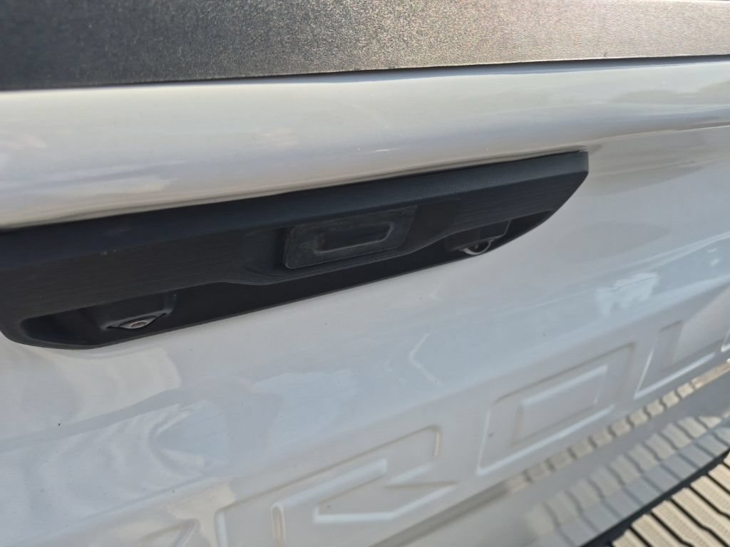 Used 2025 Chevrolet Silverado 1500 LT RWD image 12