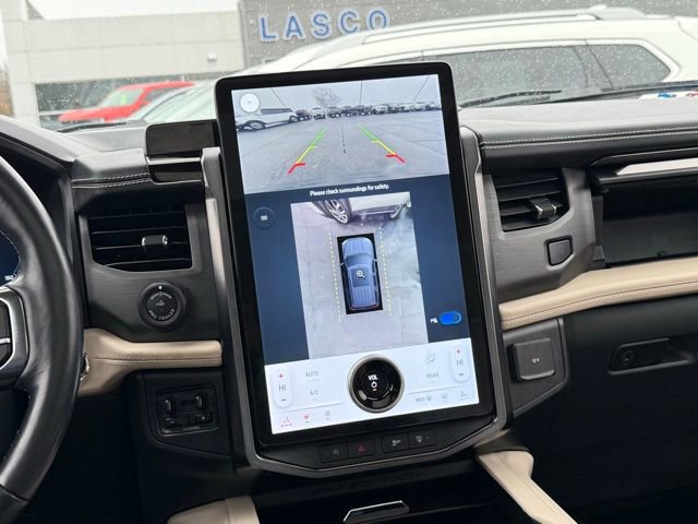 Certified 2022 Ford Expedition Platinum image 5