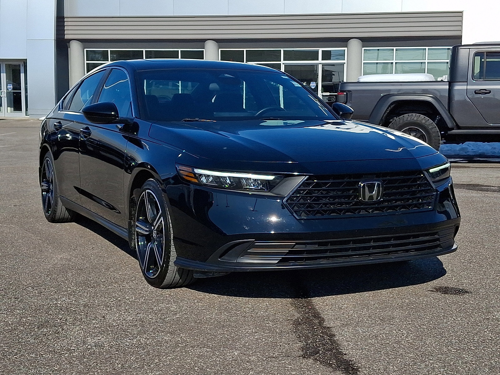 Used 2024 Honda Accord Sport image 11