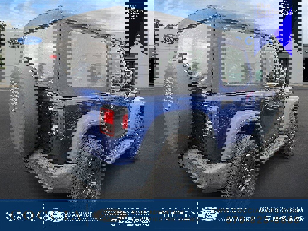 Used 2018 Jeep Wrangler Sport image 4