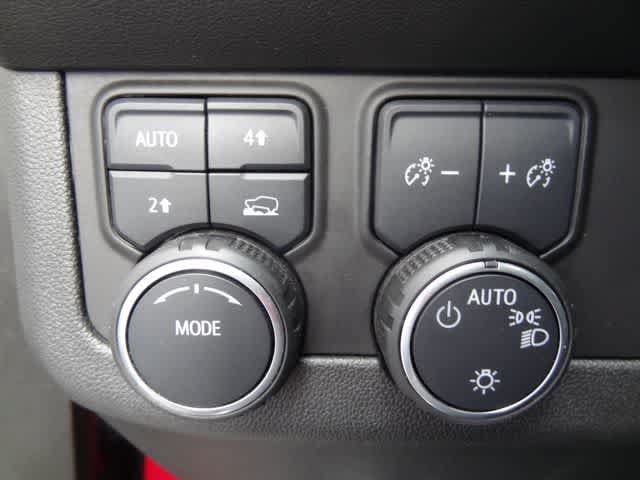 Used 2024 Chevrolet Tahoe RST w/ Luxury Package AWD/4WD image 24