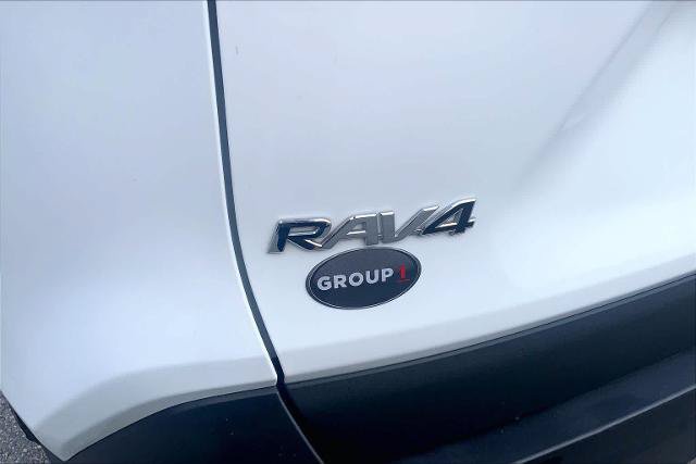 Used 2025 Toyota RAV4 LE AWD/4WD image 33