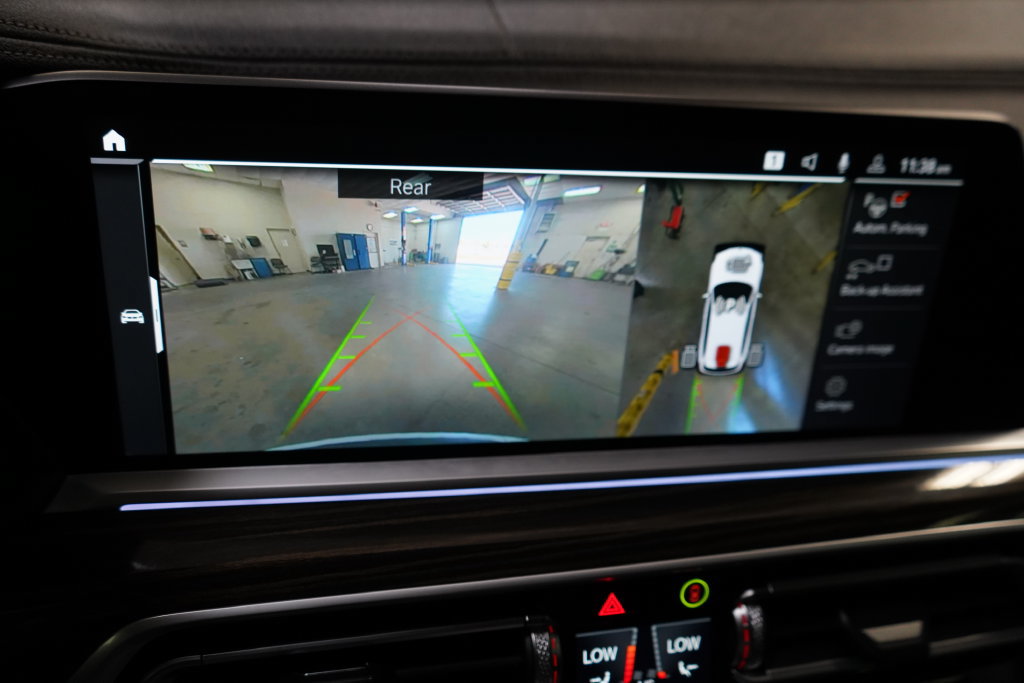 Used 2023 BMW X5 xDrive40i AWD/4WD image 41