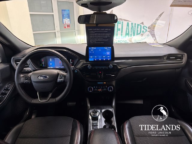 Certified 2025 Ford Escape ST-Line FWD image 16