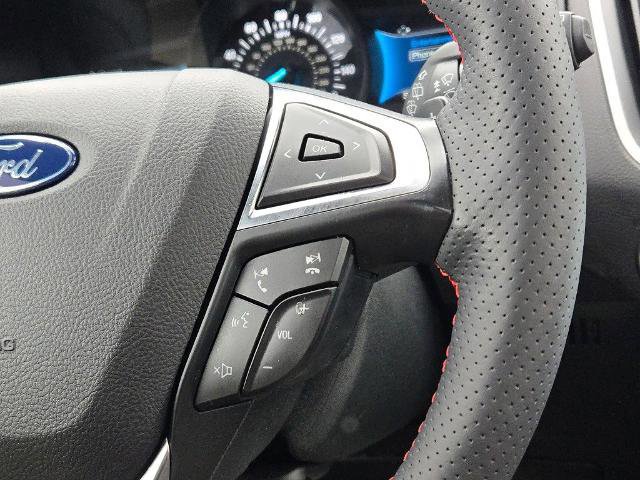 Certified 2022 Ford Edge ST-Line w/ Class II Trailer Tow Package image 33