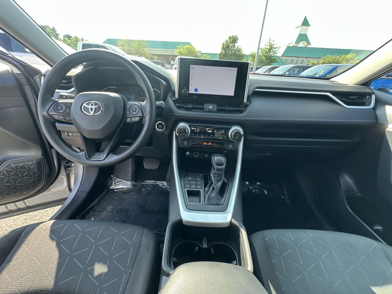 Used 2023 Toyota RAV4 XLE w/ Convenience Package AWD/4WD image 30