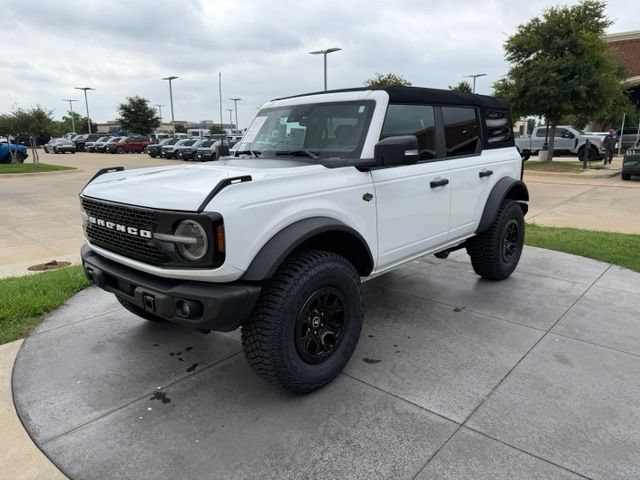 Certified 2023 Ford Bronco Wildtrak AWD/4WD image 3