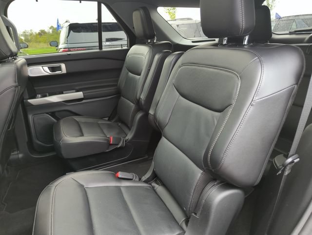 Certified 2023 Ford Explorer Limited w/ Limited Technology Package AWD/4WD image 26