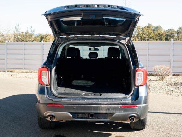 Certified 2022 Ford Explorer XLT w/ Equipment Group 202A image 8