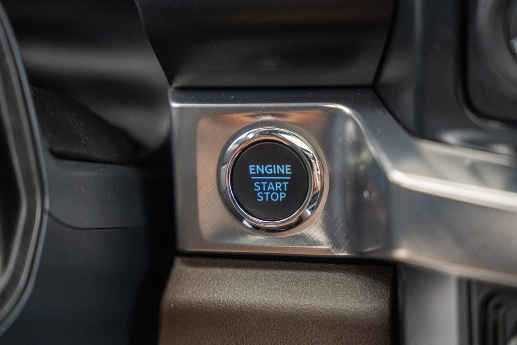 Certified 2025 Ford F250 King Ranch AWD/4WD image 36