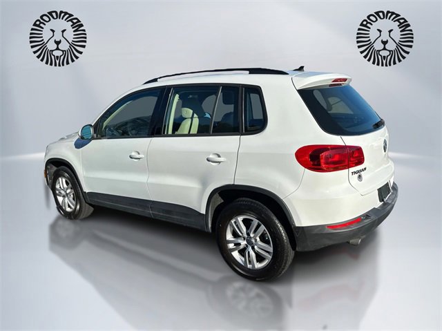 Used 2017 Volkswagen Tiguan S image 3