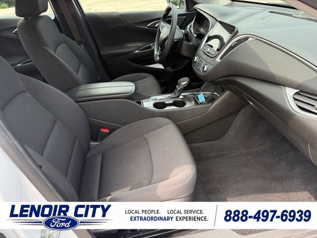 Used 2024 Chevrolet Malibu LT FWD image 13