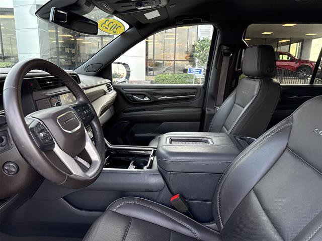 Used 2023 GMC Yukon Denali RWD image 4