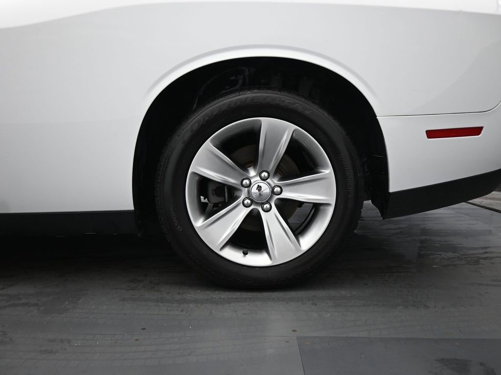Used 2020 Dodge Challenger SXT image 42