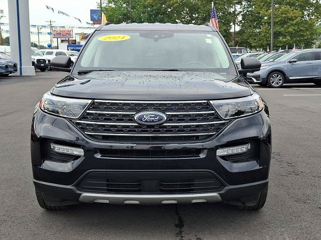 Certified 2024 Ford Explorer XLT w/ Equipment Group 202A AWD/4WD image 2