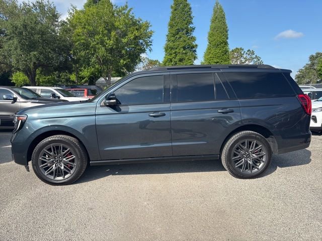 Certified 2025 Ford Expedition Platinum w/ Stealth Performance Package AWD/4WD image 8