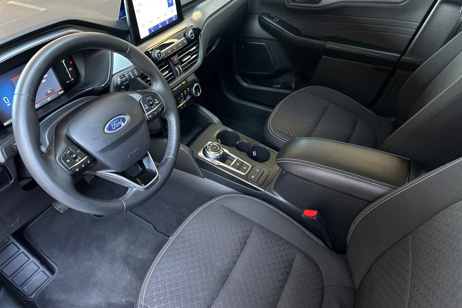 Certified 2024 Ford Escape Active FWD image 9