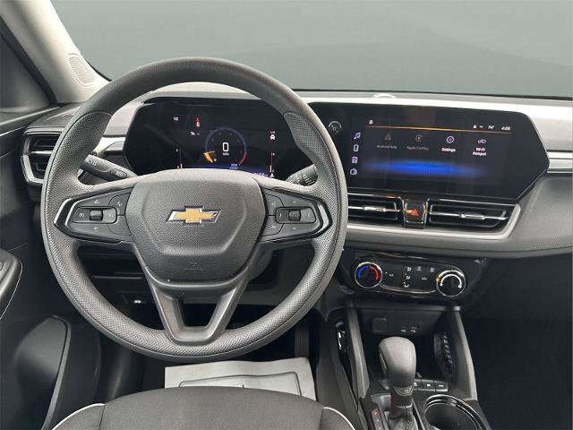 Used 2025 Chevrolet TrailBlazer LT AWD/4WD image 19