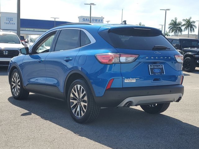 Certified 2020 Ford Escape Titanium video 2