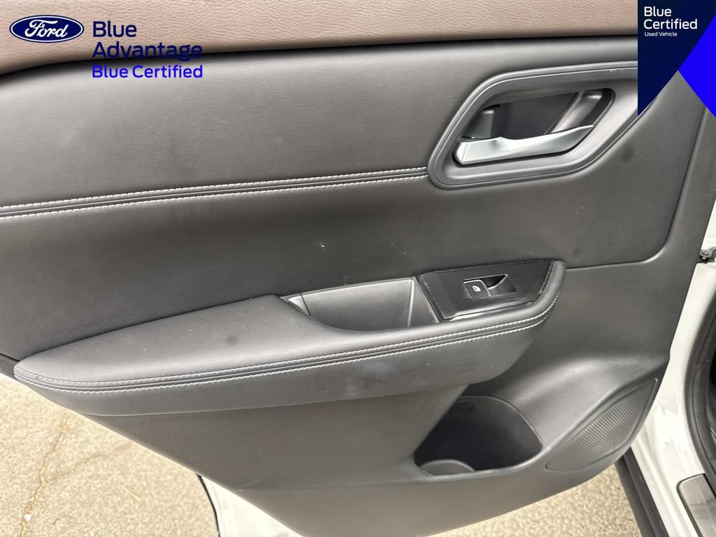 Used 2023 Nissan Rogue SL w/ SL Premium Package FWD image 10