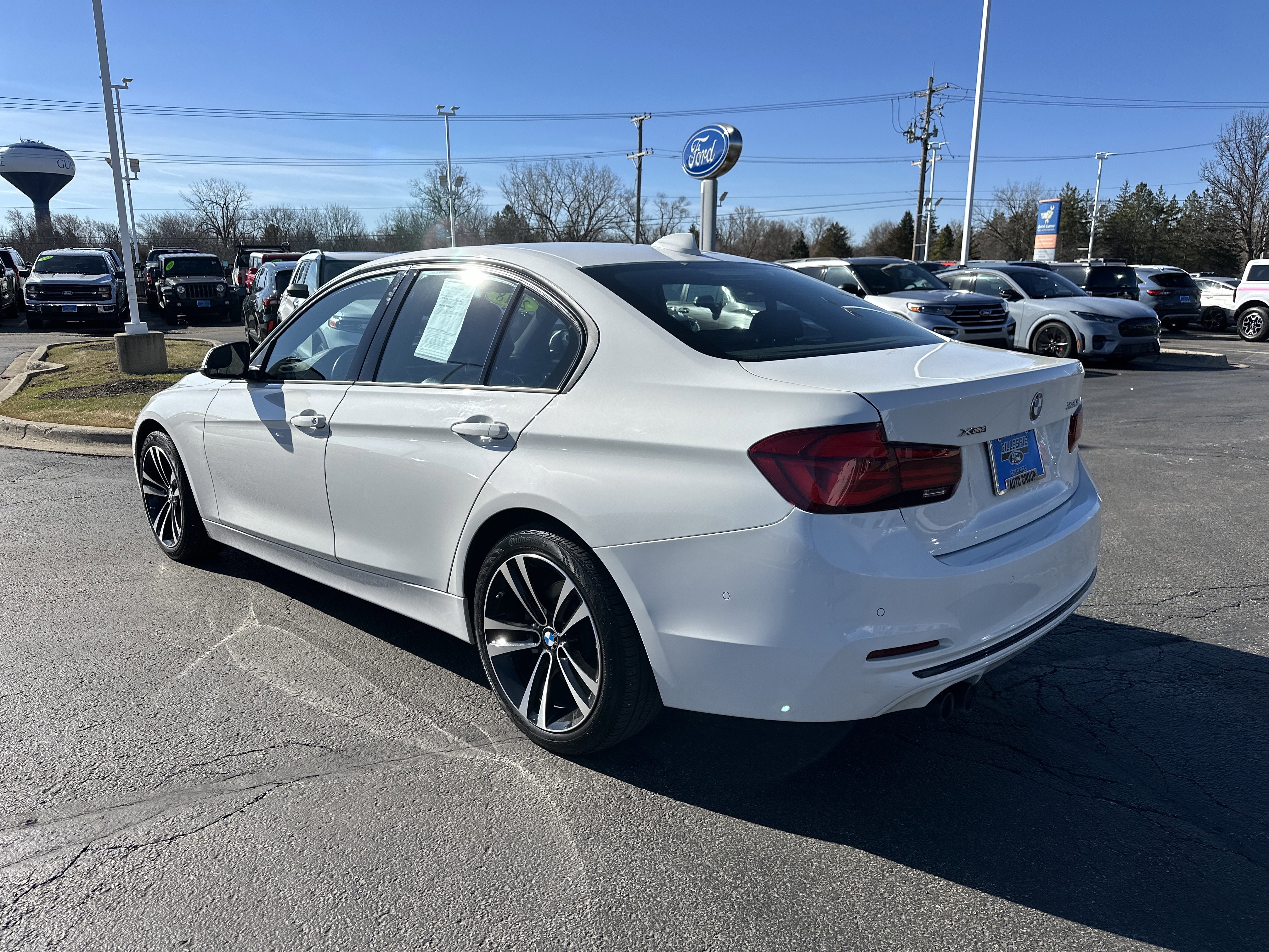 Used 2018 BMW 330i xDrive 330i xDrive image 5
