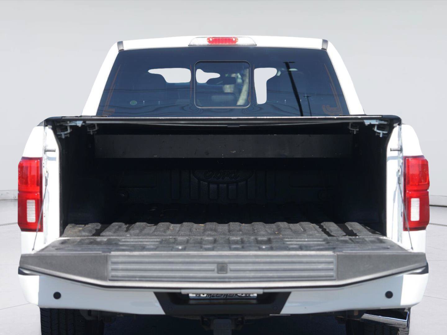 Certified 2020 Ford F150 Platinum w/ Equipment Group 701A Luxury AWD/4WD image 32