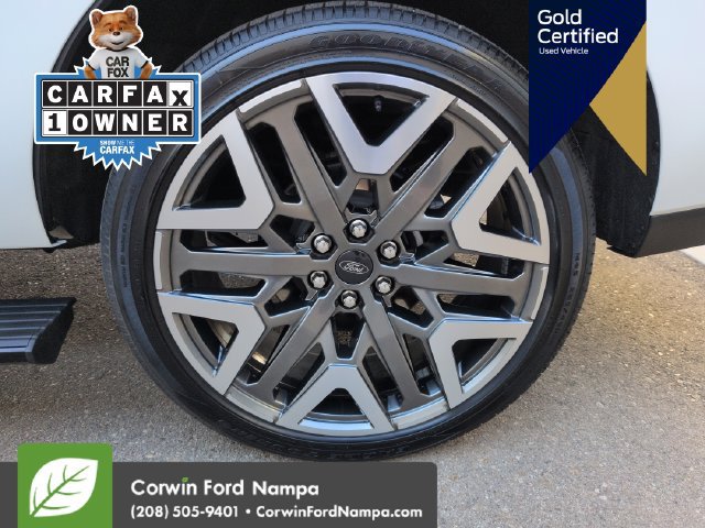 Certified 2025 Ford Expedition Platinum w/ Platinum Ultimate Package AWD/4WD image 32