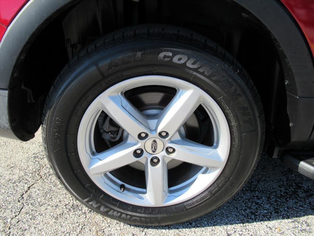 Certified 2019 Ford Explorer XLT image 7