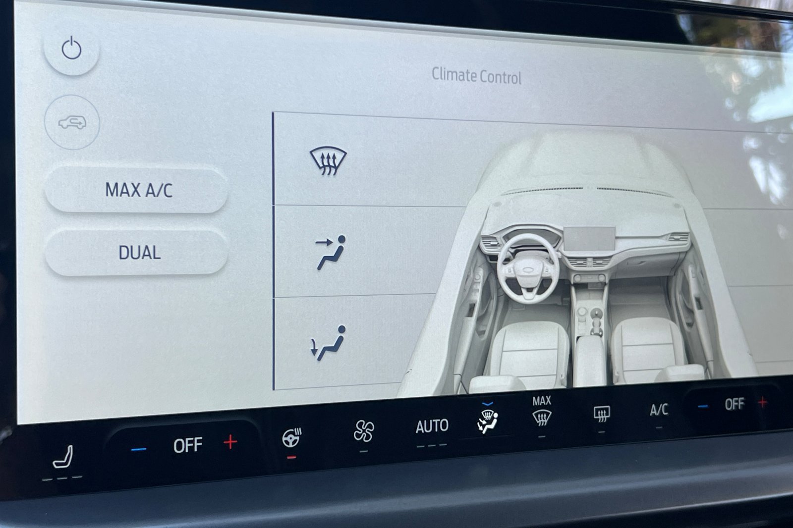 Certified 2024 Ford Escape SE FWD image 28