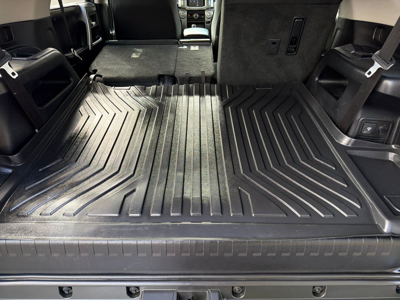 Used 2017 Toyota 4Runner SR5 RWD image 16