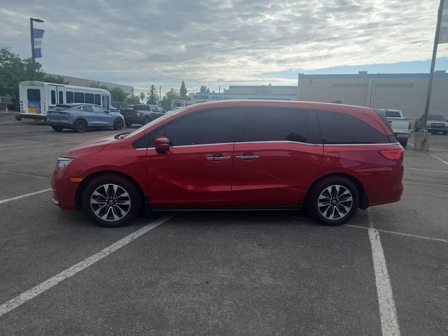Used 2023 Honda Odyssey EX-L image 5
