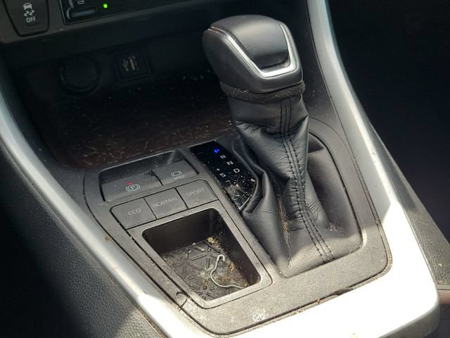 Used 2024 Toyota RAV4 Limited w/ Weather Package FWD image 29