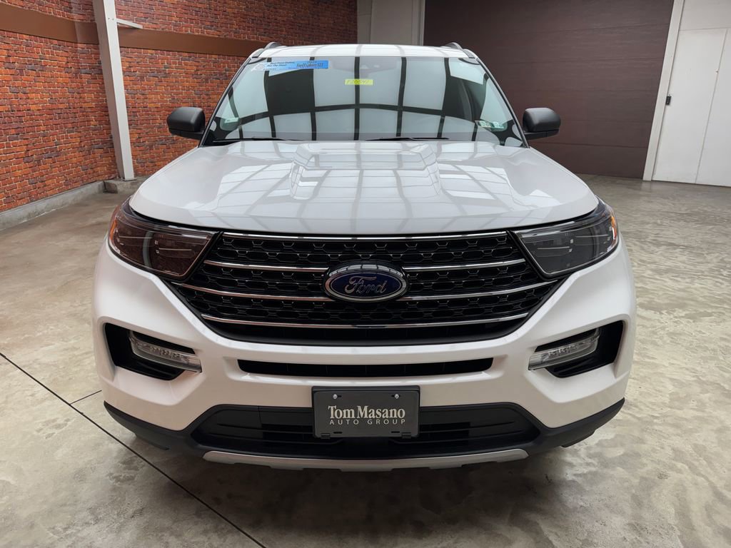 Certified 2023 Ford Explorer XLT w/ Equipment Group 202A image 7