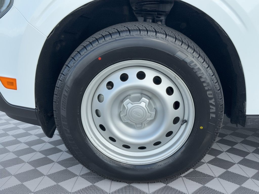 Certified 2025 Ford Maverick XL FWD image 13