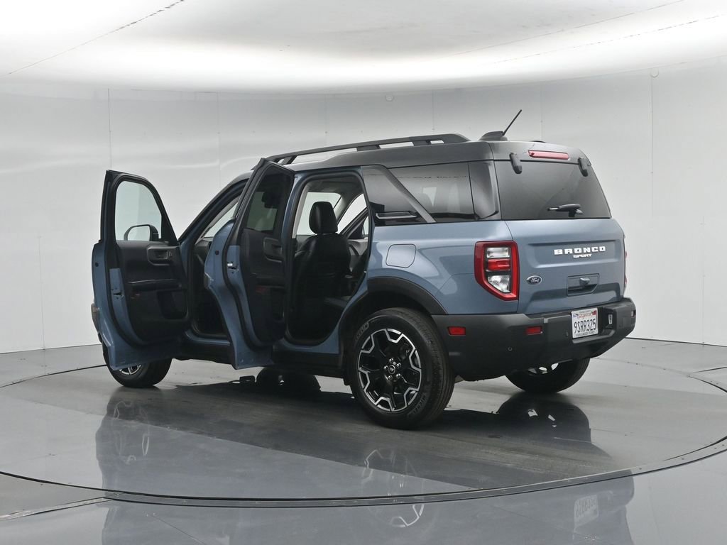 Certified 2025 Ford Bronco Sport Outer Banks w/ Outer Banks Tech Package+ image 37