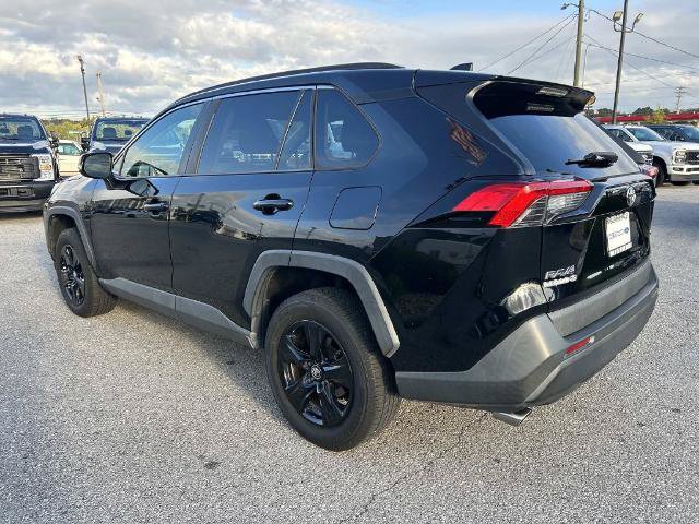 Used 2020 Toyota RAV4 XLE FWD image 6