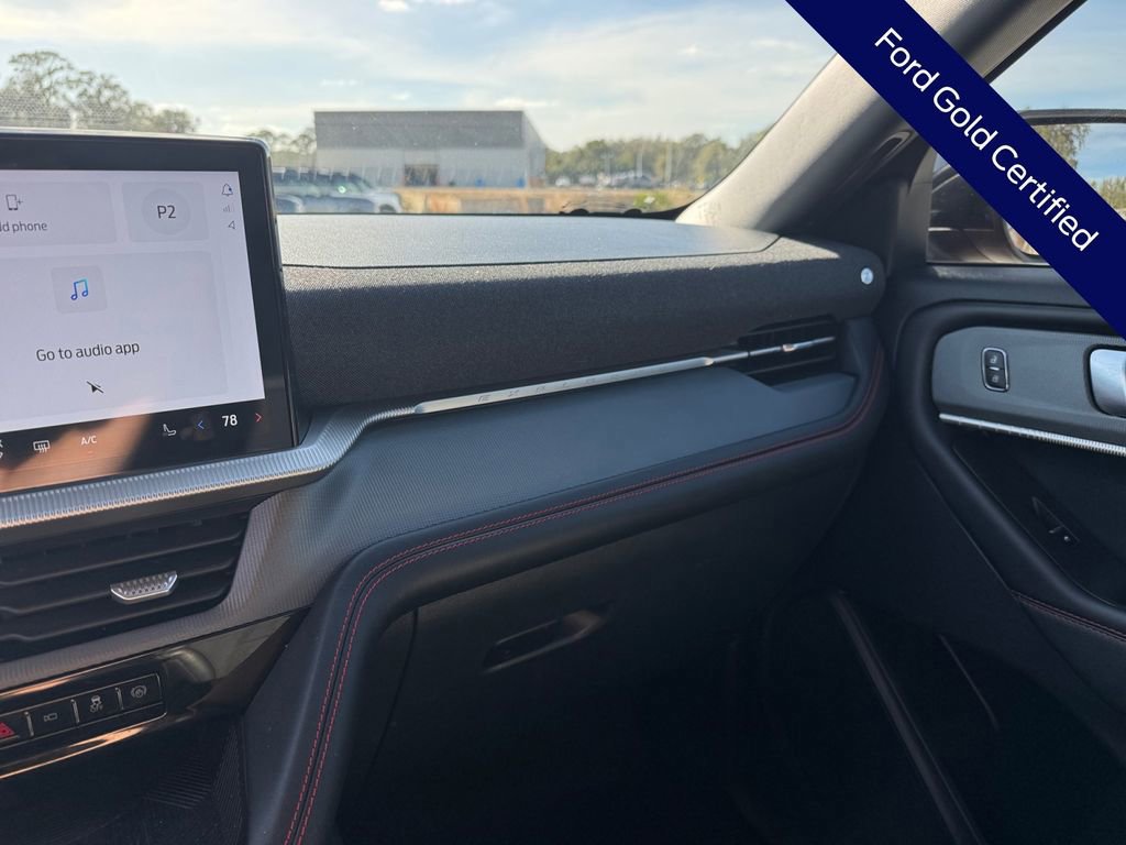 Certified 2025 Ford Explorer ST-Line w/ Premium Package image 40