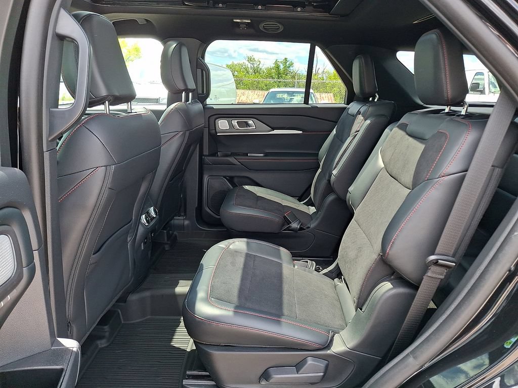 Certified 2025 Ford Explorer ST w/ Sun And Sound Package AWD/4WD image 13