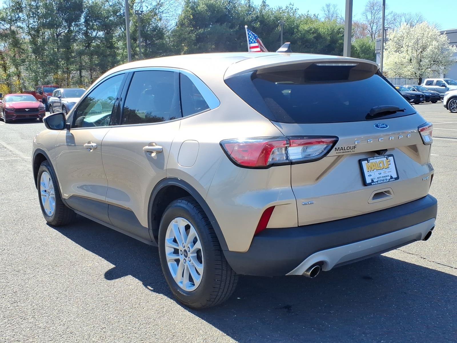Certified 2021 Ford Escape SE w/ Convenience Package AWD/4WD image 4